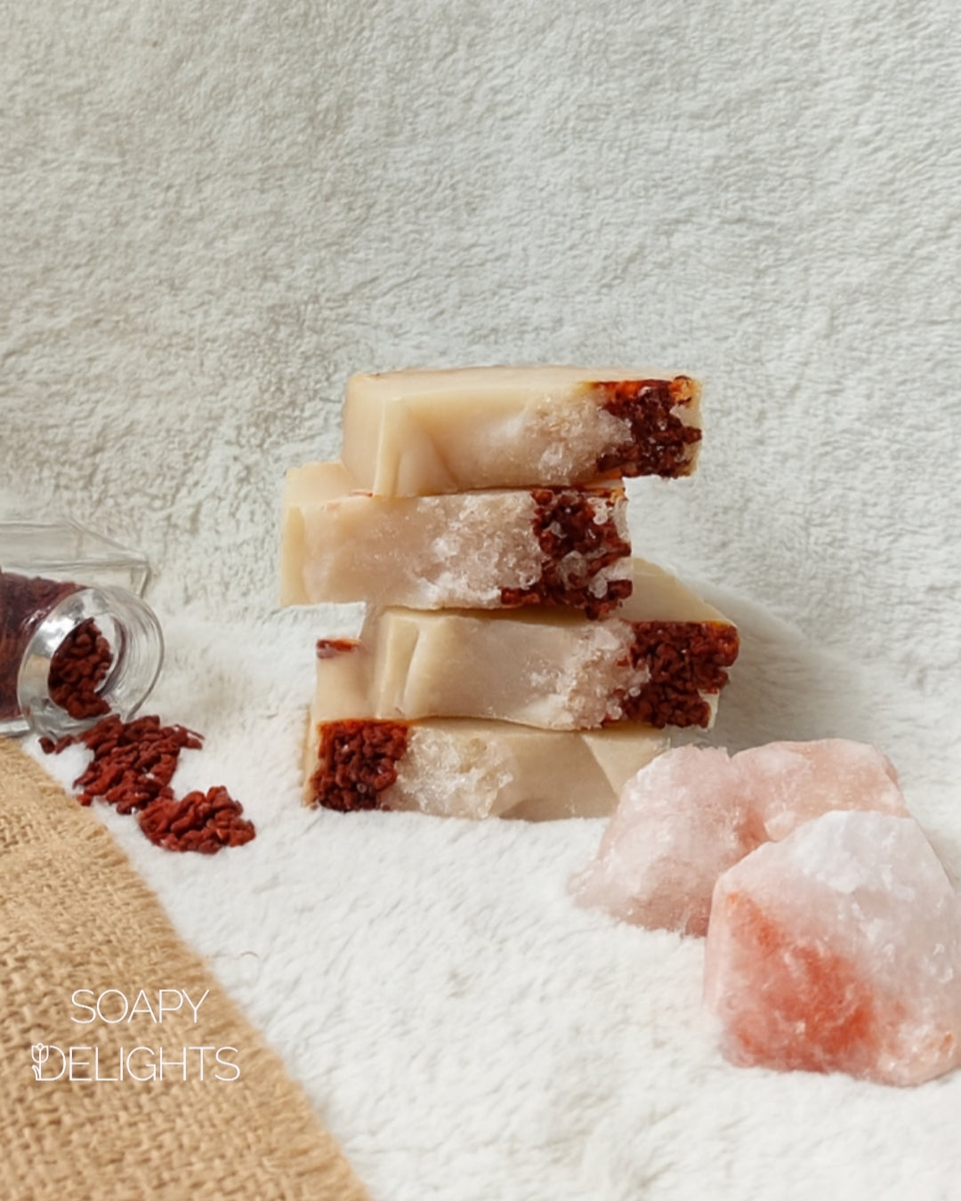 Amber quartz luxury bar